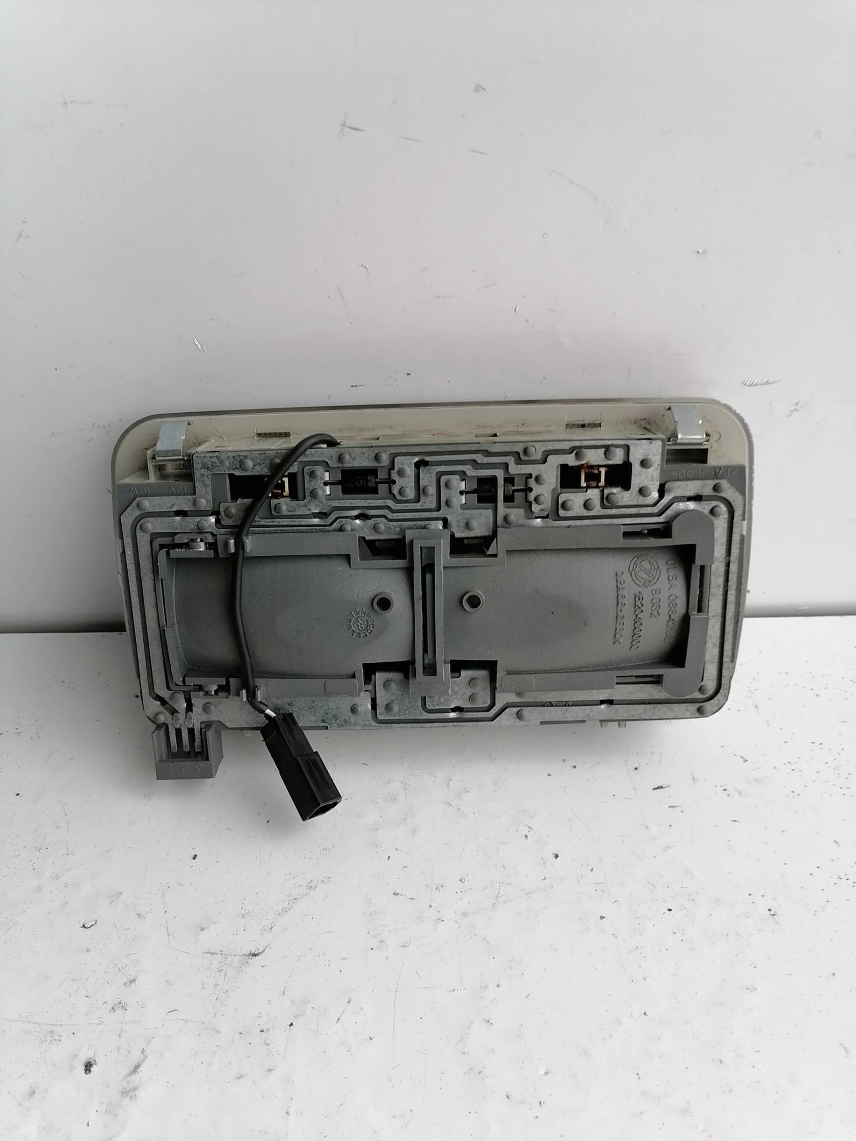 Luce cortesia ant. tetto